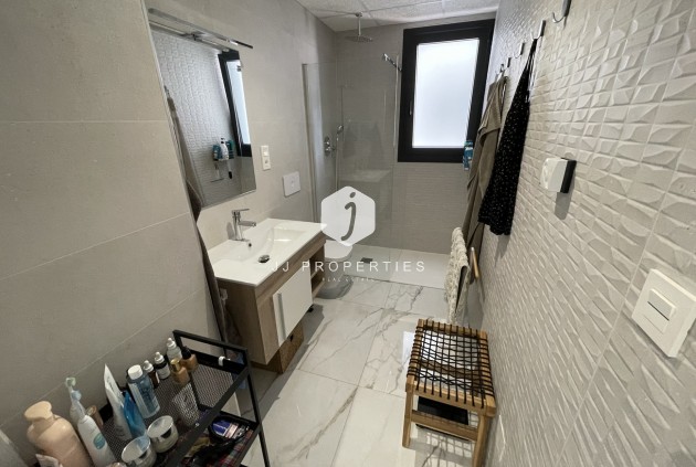 Aus zweiter Hand - Wohnung -
Los Altos - Costa Blanca