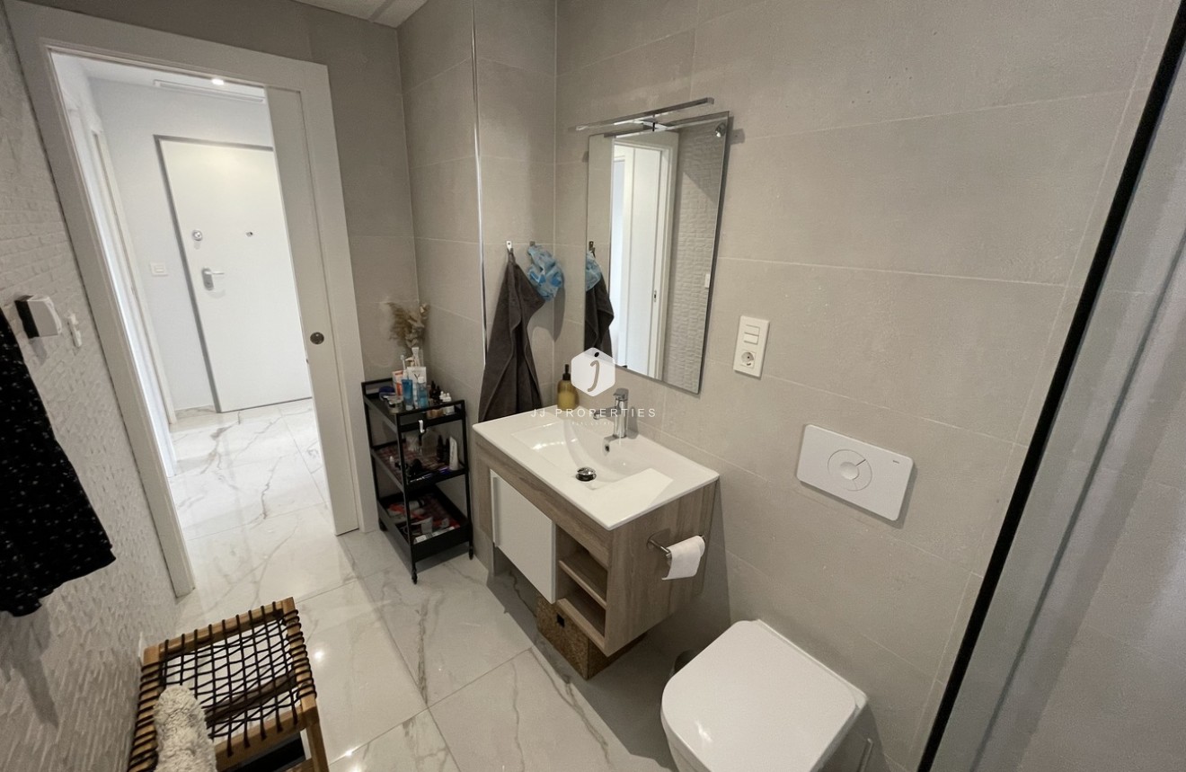 Aus zweiter Hand - Wohnung -
Los Altos - Costa Blanca