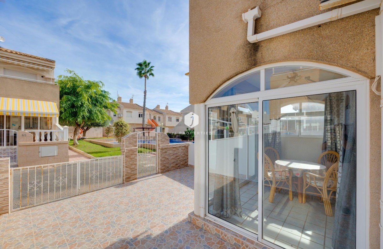 Segunda mano - Bungalow -
Torrevieja - Aguas Nuevas 2