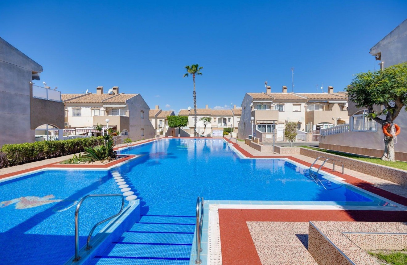 Segunda mano - Bungalow -
Torrevieja - Aguas Nuevas 2