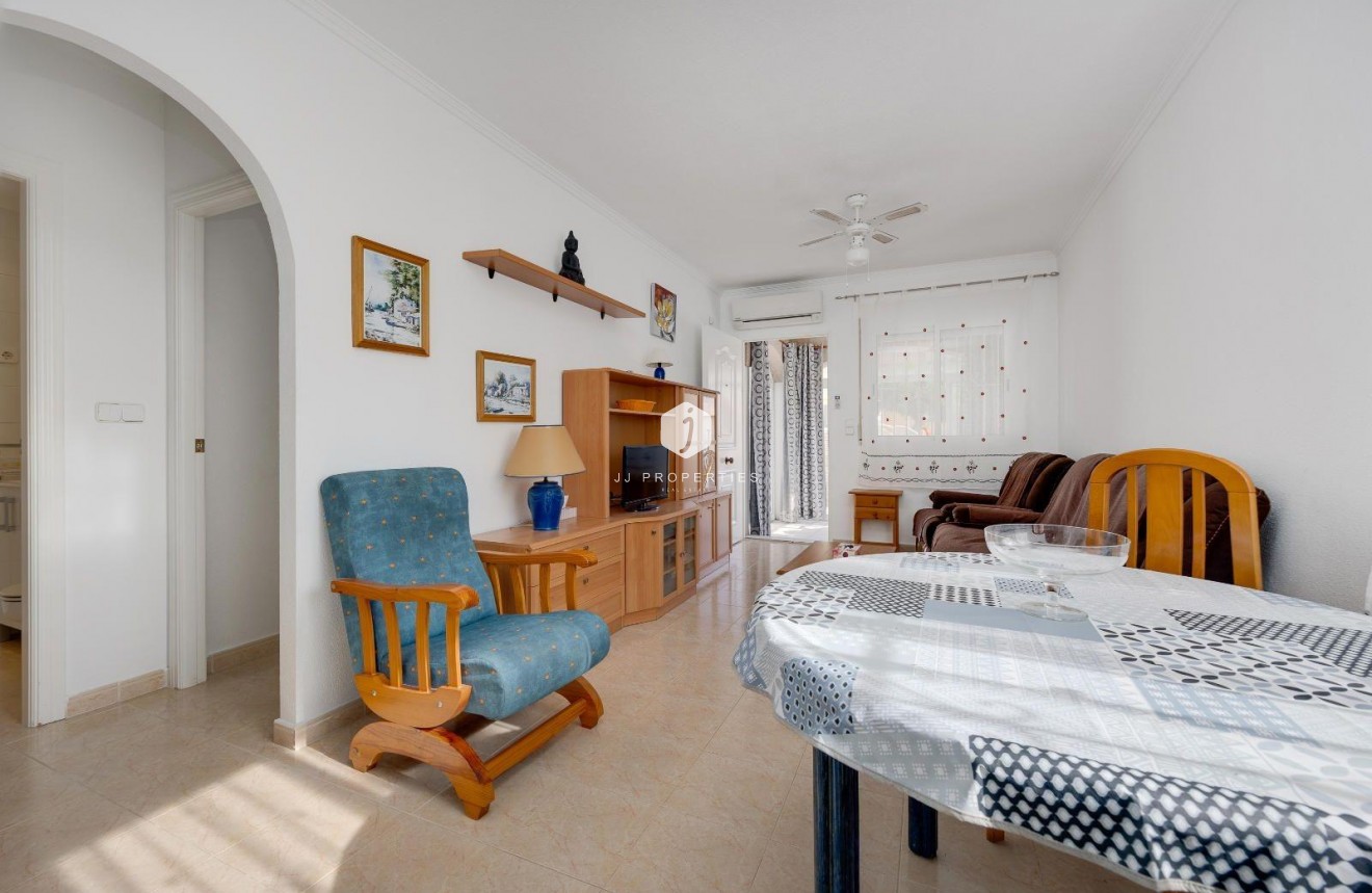 Segunda mano - Bungalow -
Torrevieja - Aguas Nuevas 2