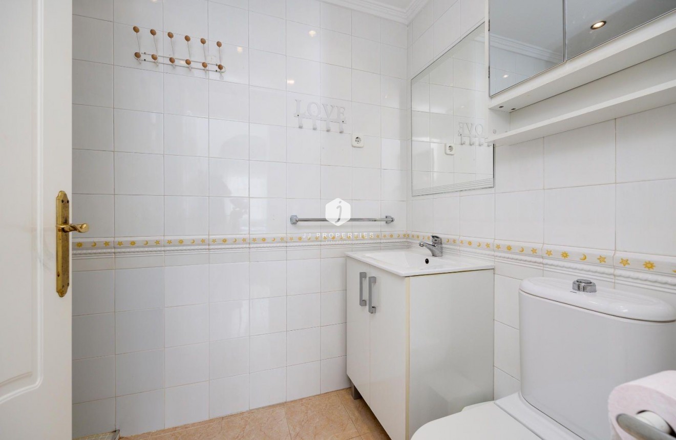 Segunda mano - Bungalow -
Torrevieja - Aguas Nuevas 2