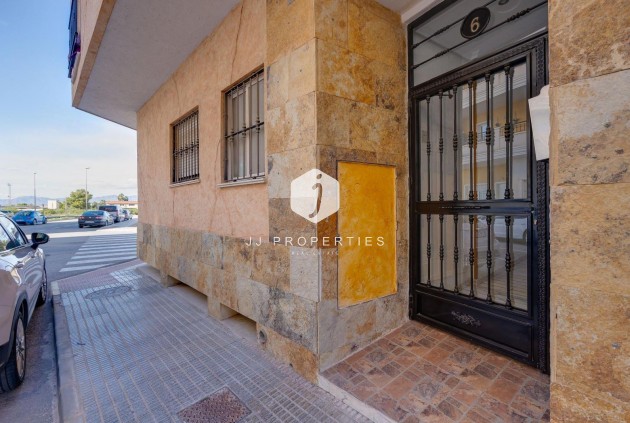 Resale - Penthouse -
Almoradí - Parque De La U