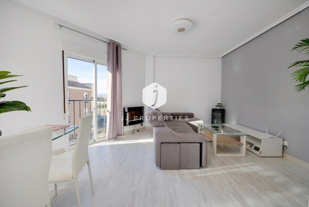 Resale - Penthouse -
Almoradí - Parque De La U