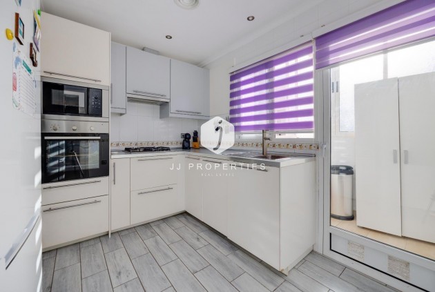 Resale - Penthouse -
Almoradí - Parque De La U