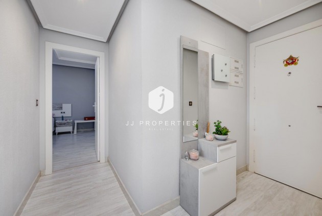 Resale - Penthouse -
Almoradí - Parque De La U