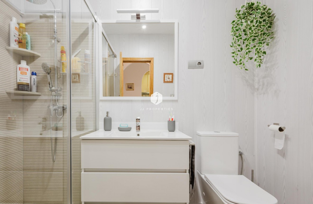 D'occasion - Bungalow -
Torrevieja - Costa Blanca