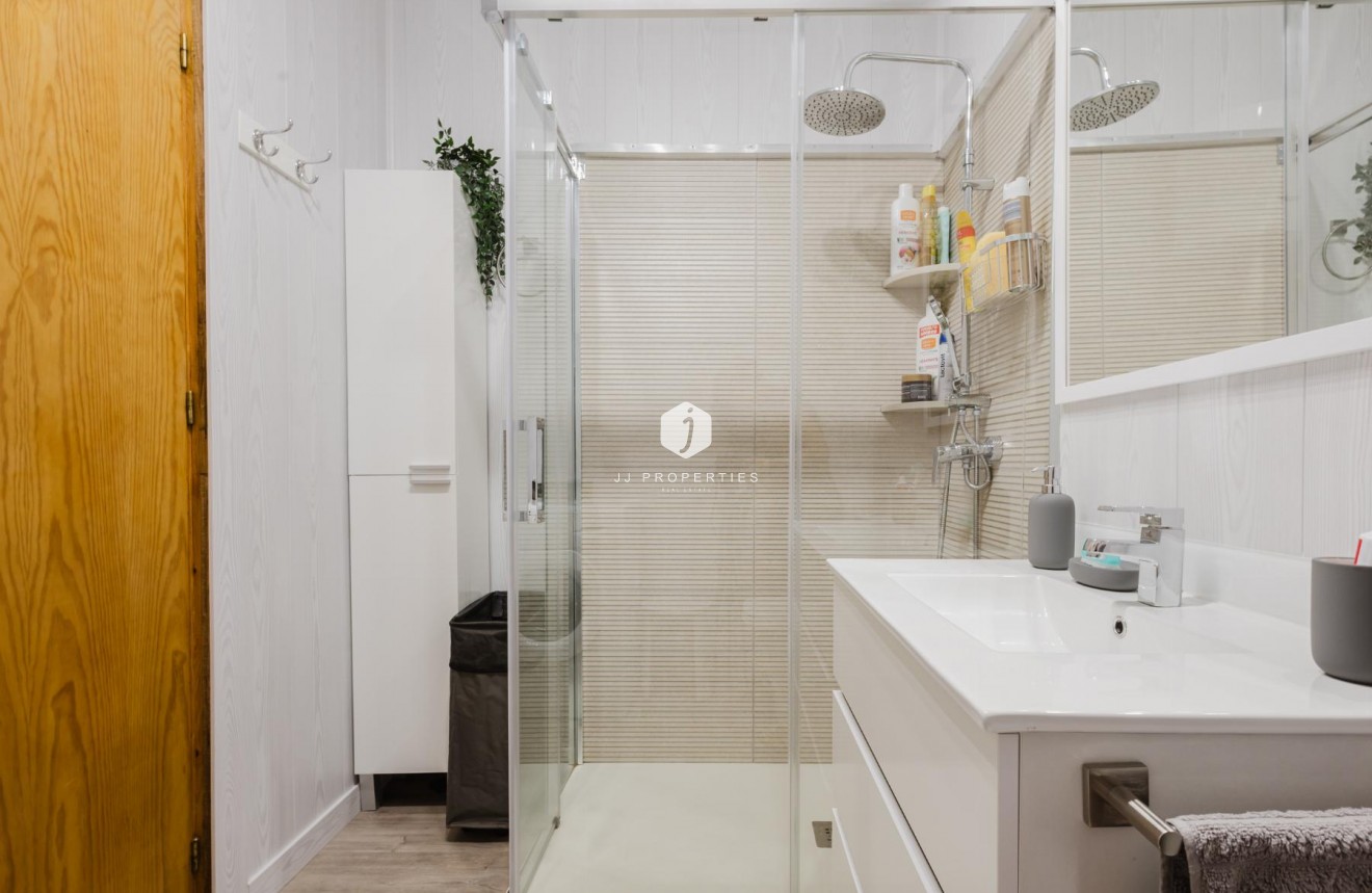 D'occasion - Bungalow -
Torrevieja - Costa Blanca