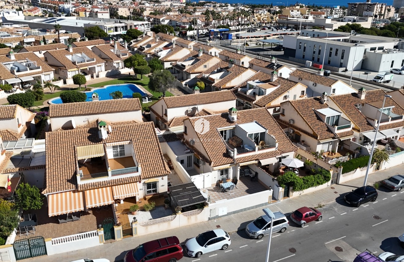 Tweedehands - Bungalow -
La Zenia - Costa Blanca