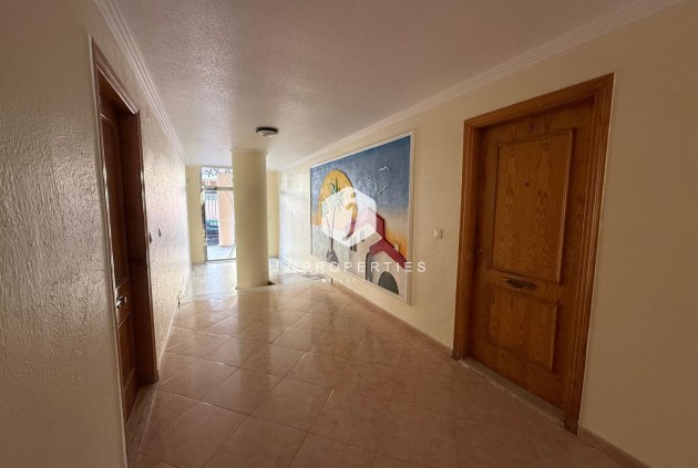 Segunda mano - Apartamento / piso -
Torrevieja - Habaneras