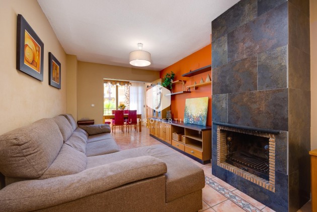 Resale - Apartment / flat -
Torrevieja - La Mata