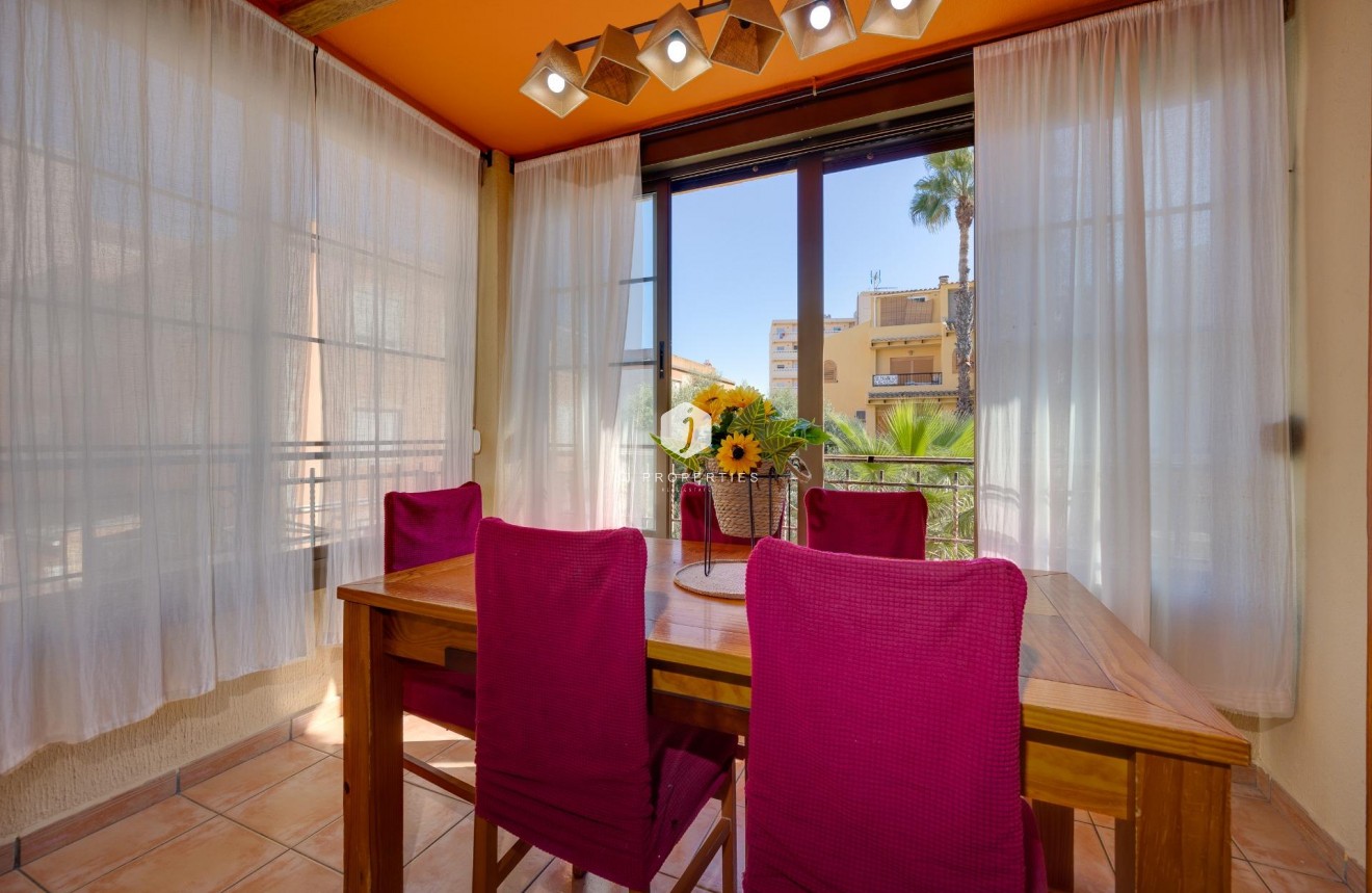 Resale - Apartment / flat -
Torrevieja - La Mata