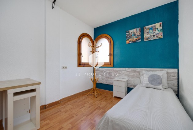 Resale - Apartment / flat -
Torrevieja - La Mata