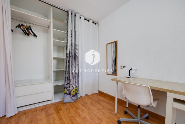 Resale - Apartment / flat -
Torrevieja - La Mata