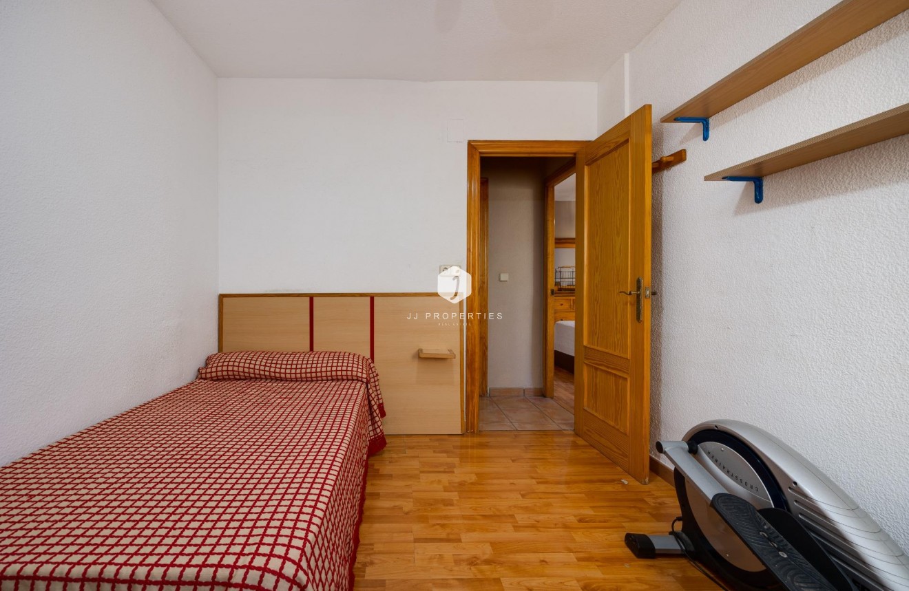 Resale - Apartment / flat -
Torrevieja - La Mata