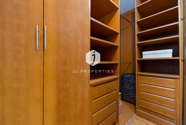 Resale - Apartment / flat -
Torrevieja - La Mata