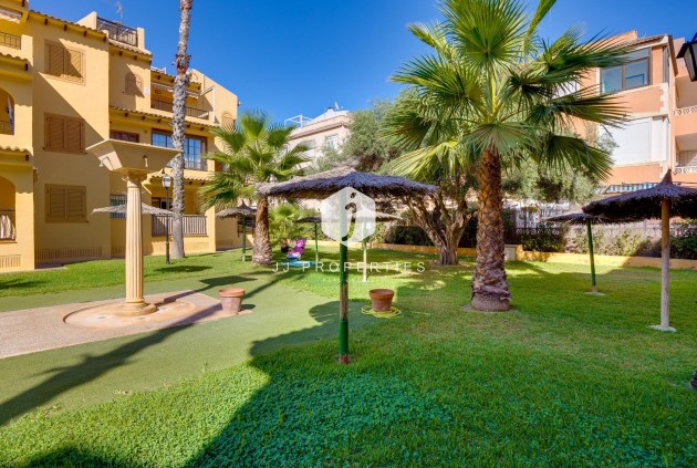 Resale - Apartment / flat -
Torrevieja - La Mata