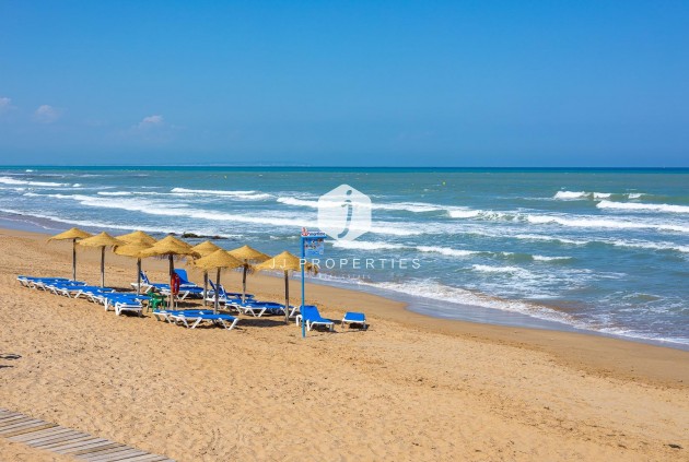 Resale - Apartment / flat -
Torrevieja - La Mata