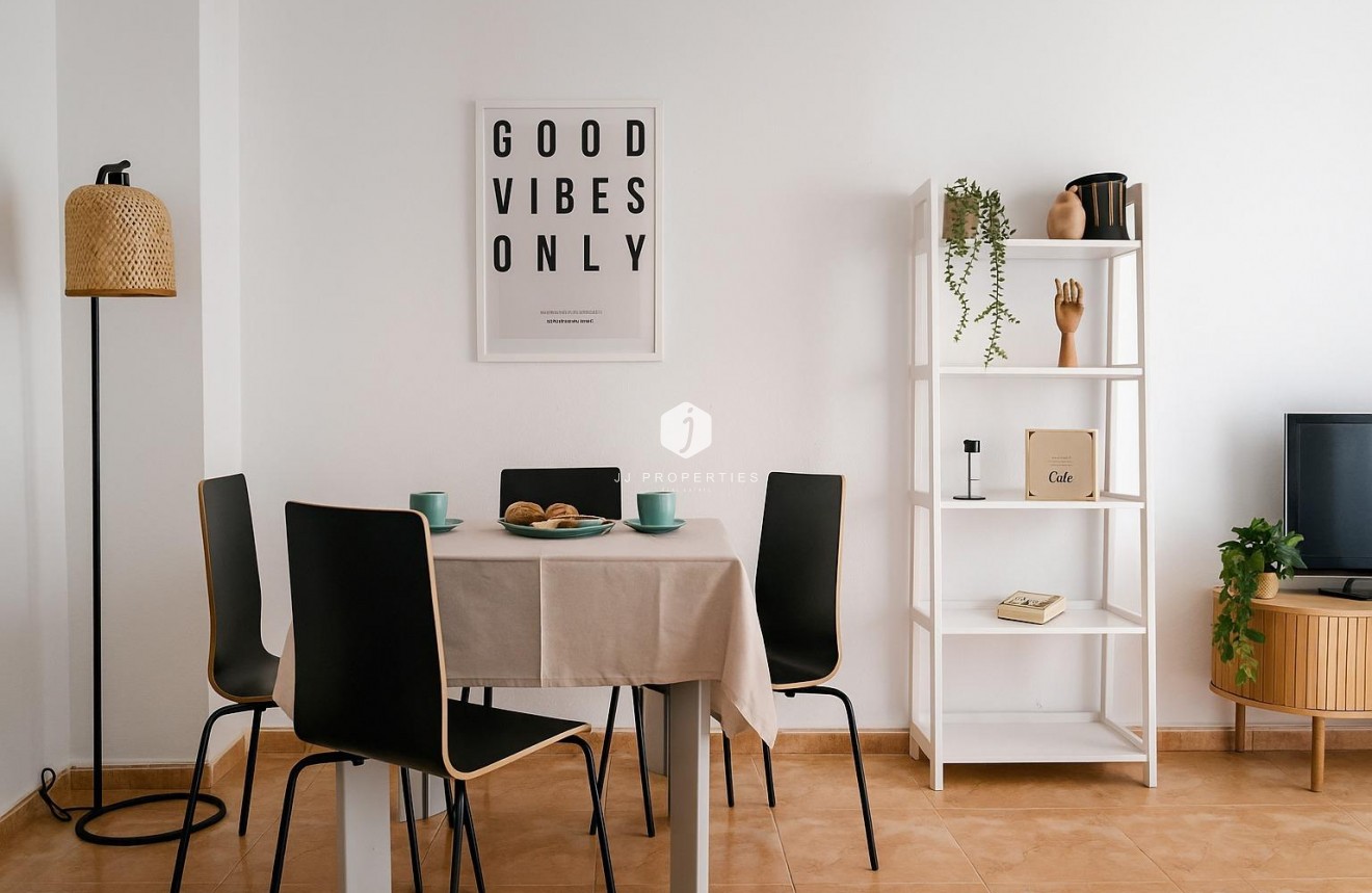 Segunda mano - Apartamento / piso -
Torrevieja - Playa del Cura