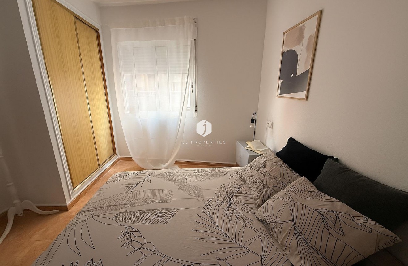 Segunda mano - Apartamento / piso -
Torrevieja - Playa del Cura