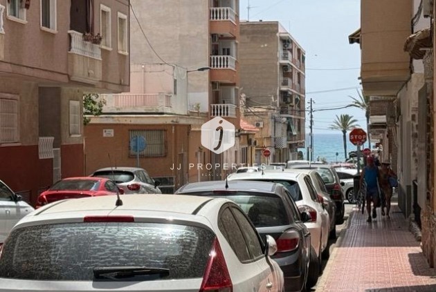 Segunda mano - Apartamento / piso -
Torrevieja - Playa del Cura