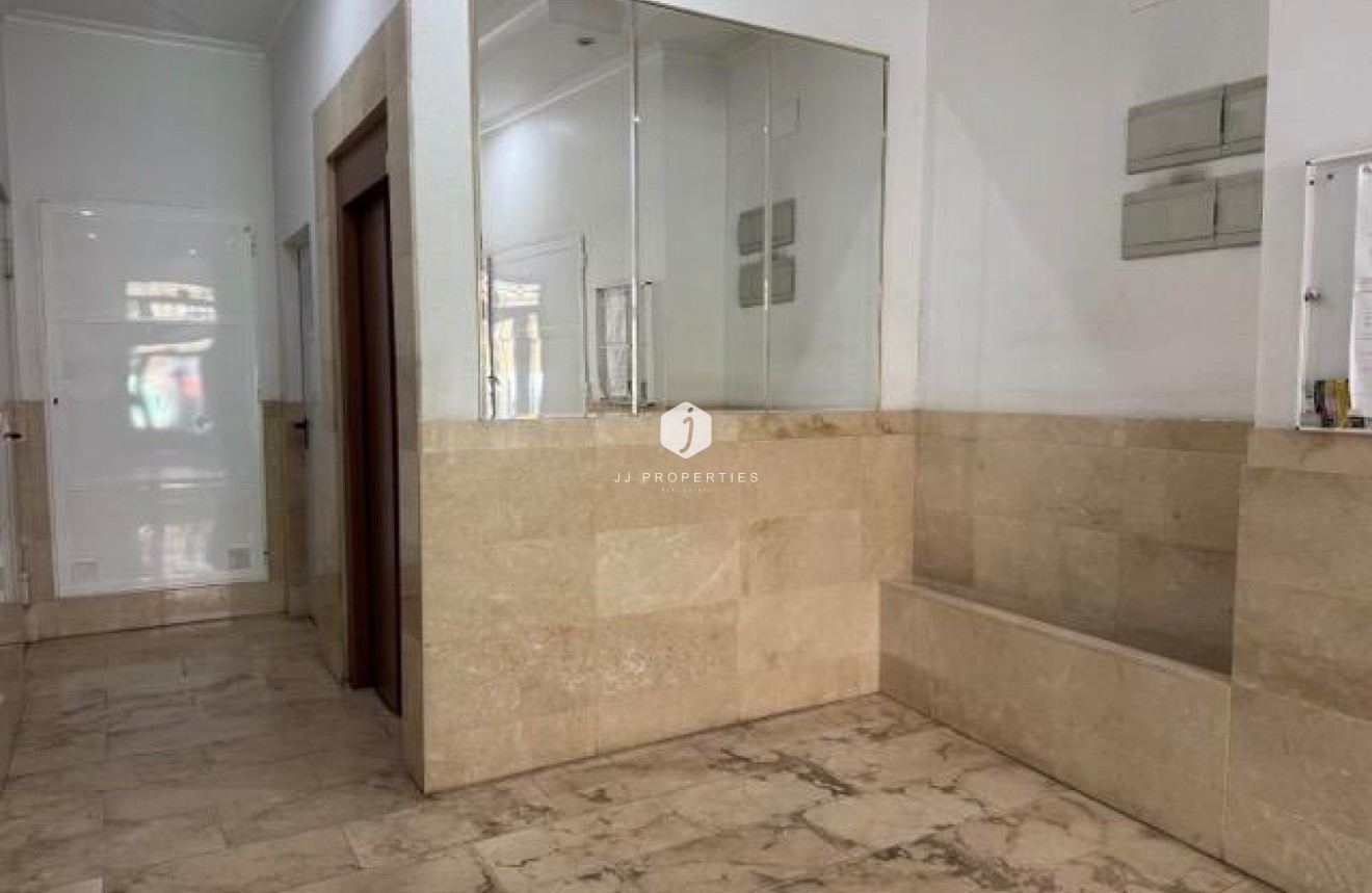 Segunda mano - Apartamento / piso -
Torrevieja - Playa del Cura