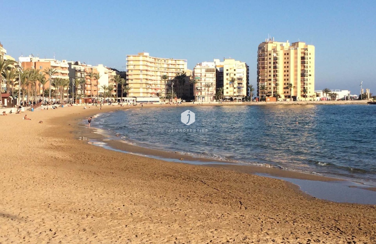 Segunda mano - Apartamento / piso -
Torrevieja - Playa del Cura