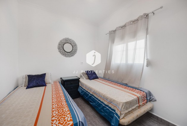 D'occasion - Chalet -
Torrevieja - La Siesta - El Salado - Torreta