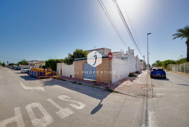 D'occasion - Chalet -
Torrevieja - La Siesta - El Salado - Torreta