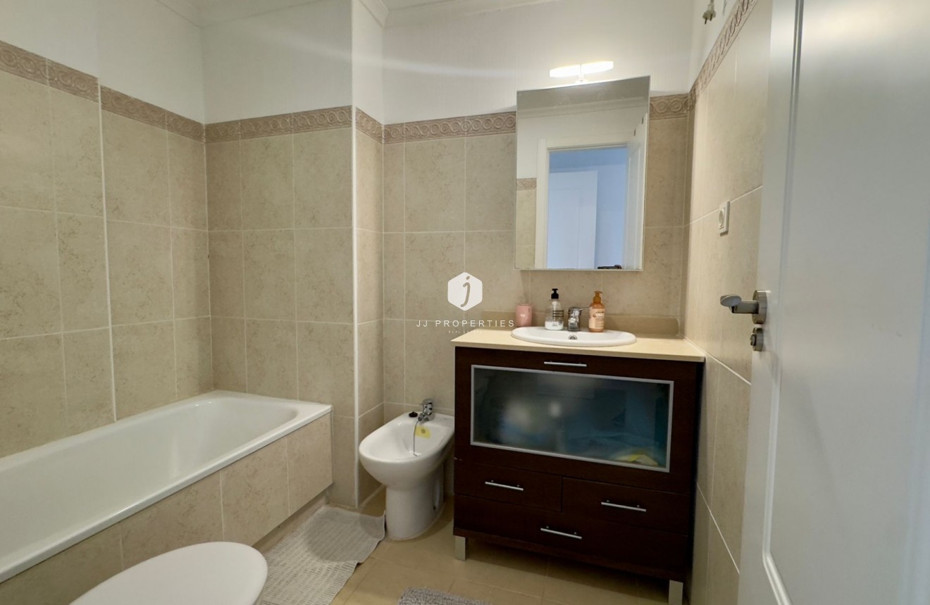 Z drugiej ręki - Mieszkanie w bloku -
Orihuela Costa - Costa Blanca