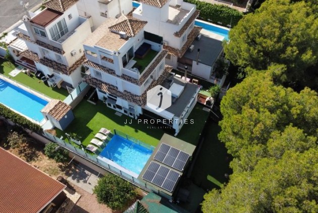 Tweedehands - Villa -
Orihuela Costa - Costa Blanca