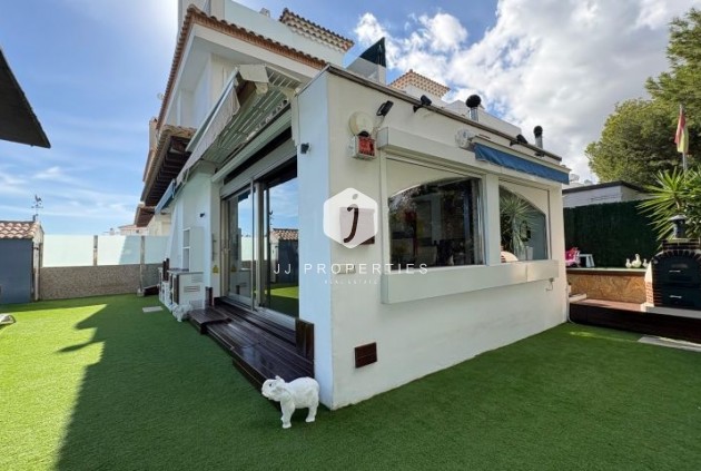 Tweedehands - Villa -
Orihuela Costa - Costa Blanca