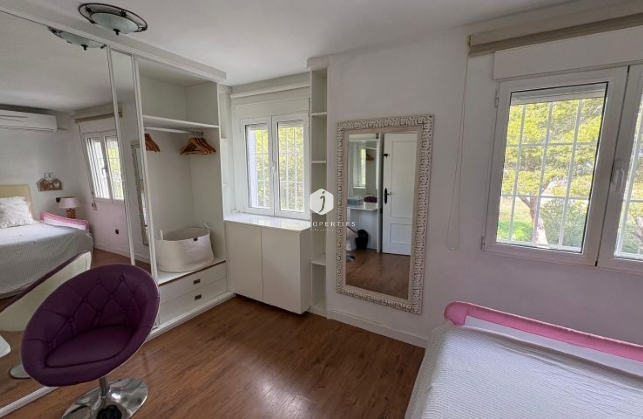 Tweedehands - Villa -
Orihuela Costa - Costa Blanca