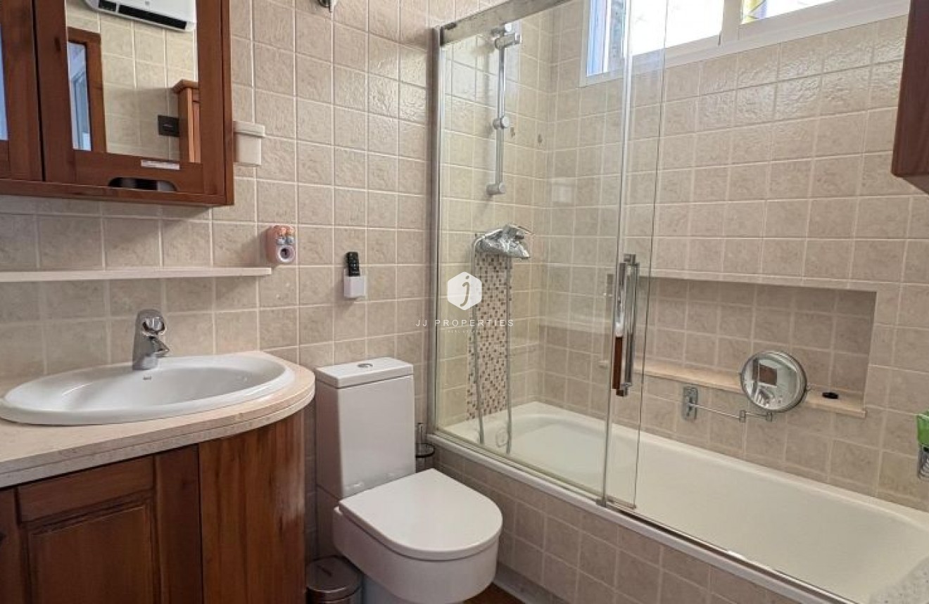 Tweedehands - Villa -
Orihuela Costa - Costa Blanca