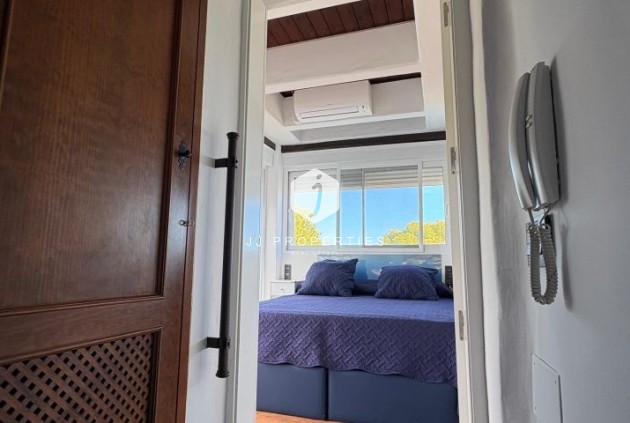 Tweedehands - Villa -
Orihuela Costa - Costa Blanca