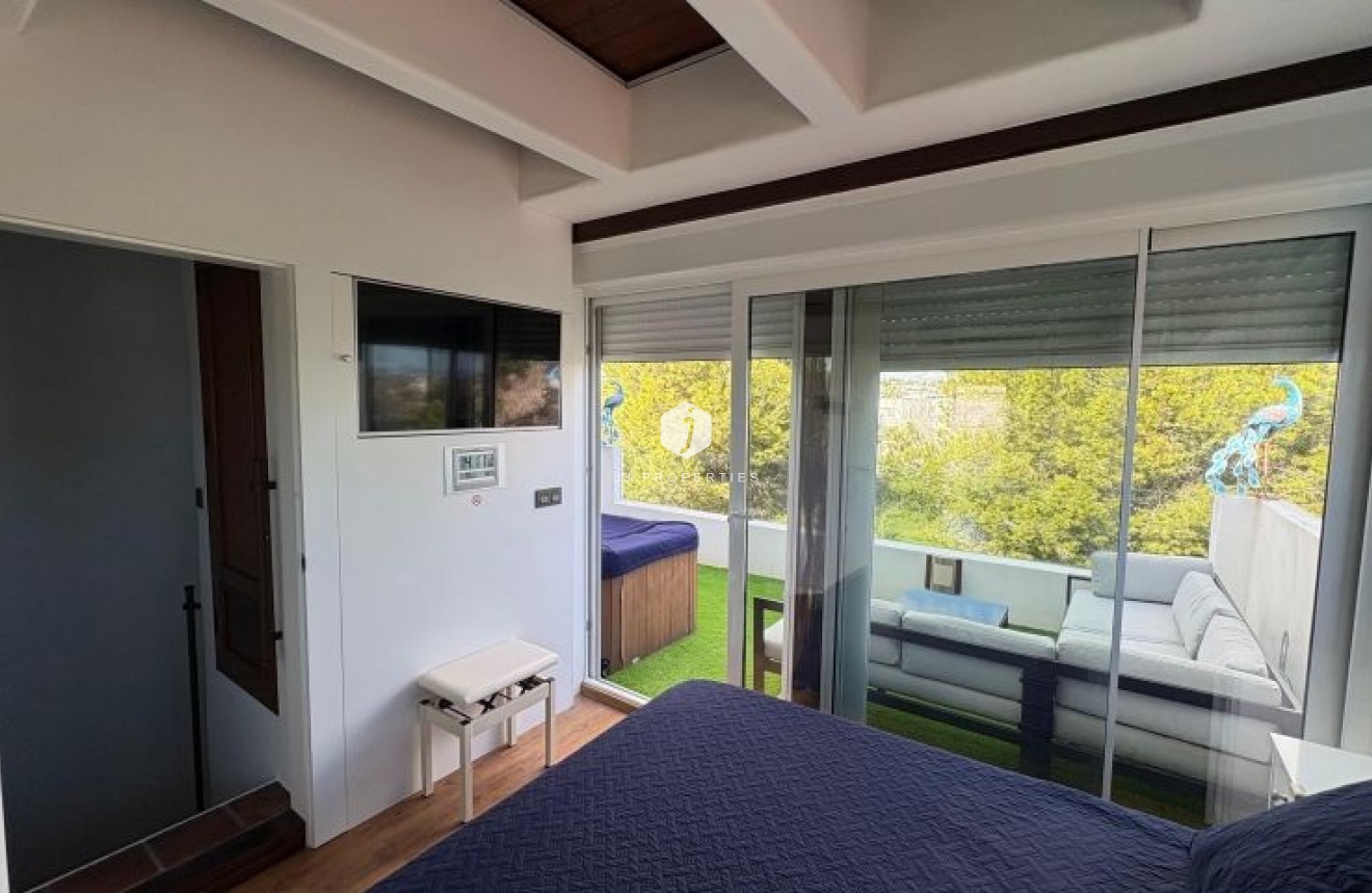 Tweedehands - Villa -
Orihuela Costa - Costa Blanca