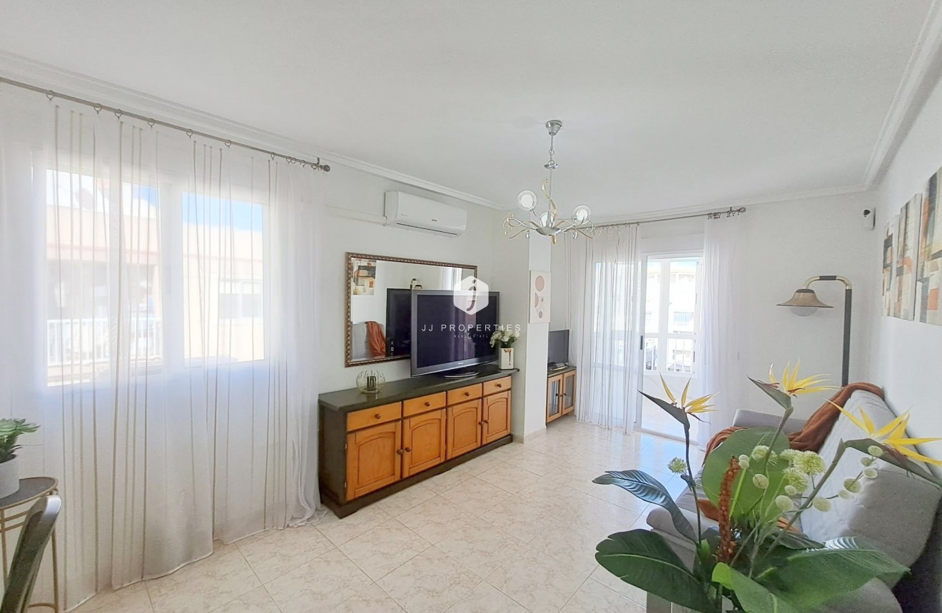 Resale - Apartment / flat -
Torrevieja - Costa Blanca