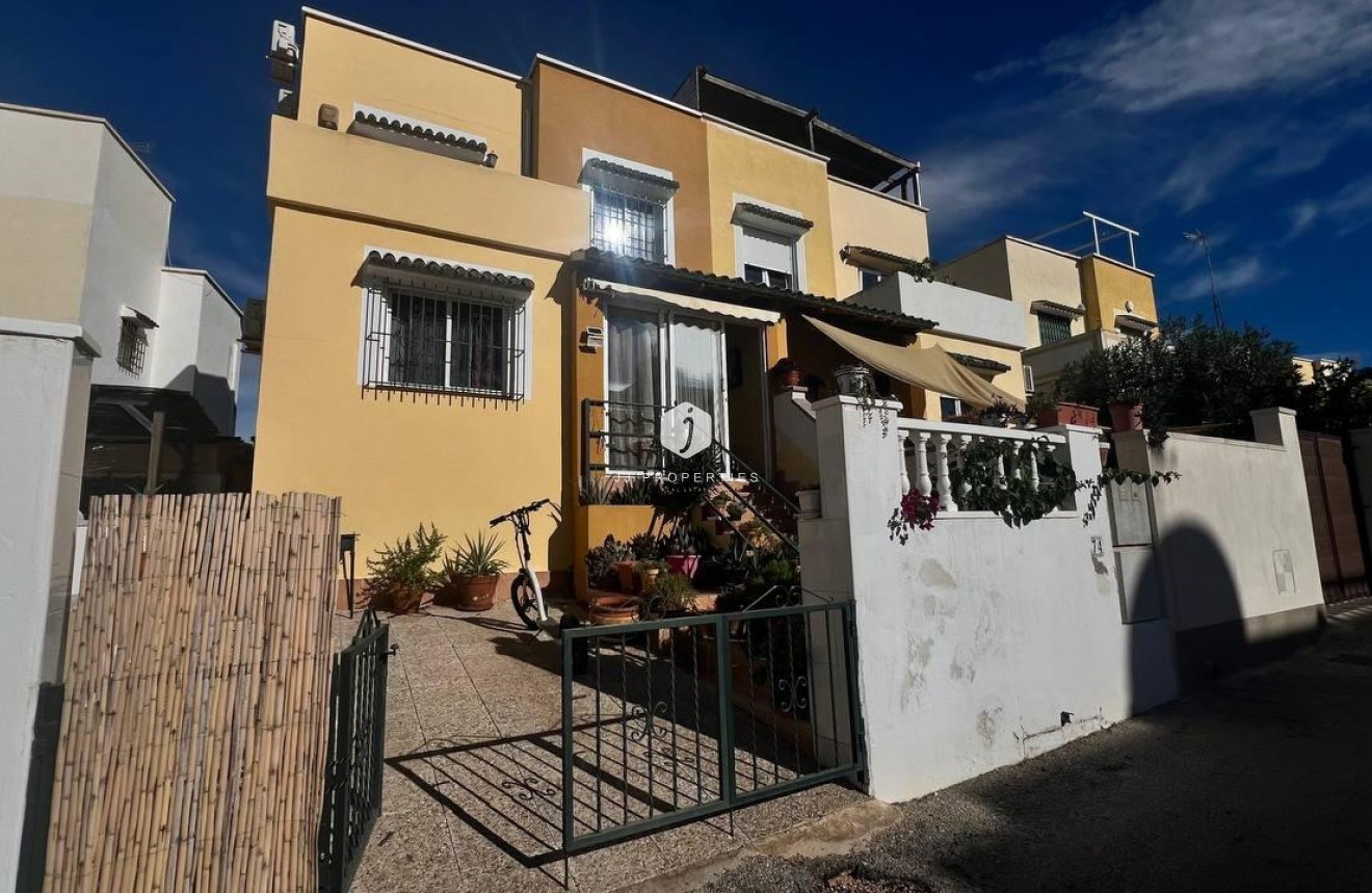 Segunda mano - Chalet -
Orihuela Costa - Los Almendros-la Florida