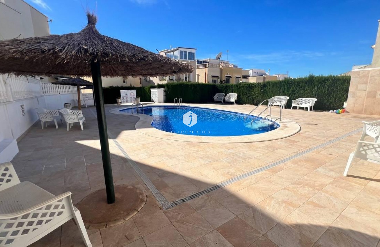 Segunda mano - Chalet -
Orihuela Costa - Los Almendros-la Florida