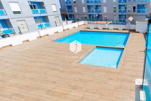 Resale - Apartment / flat -
Torrevieja - Estacion de autobuses