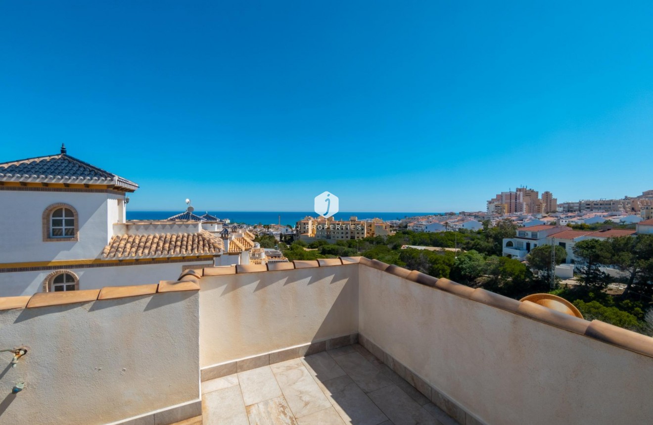 Z drugiej ręki - Villa -
Torrevieja - La Mata