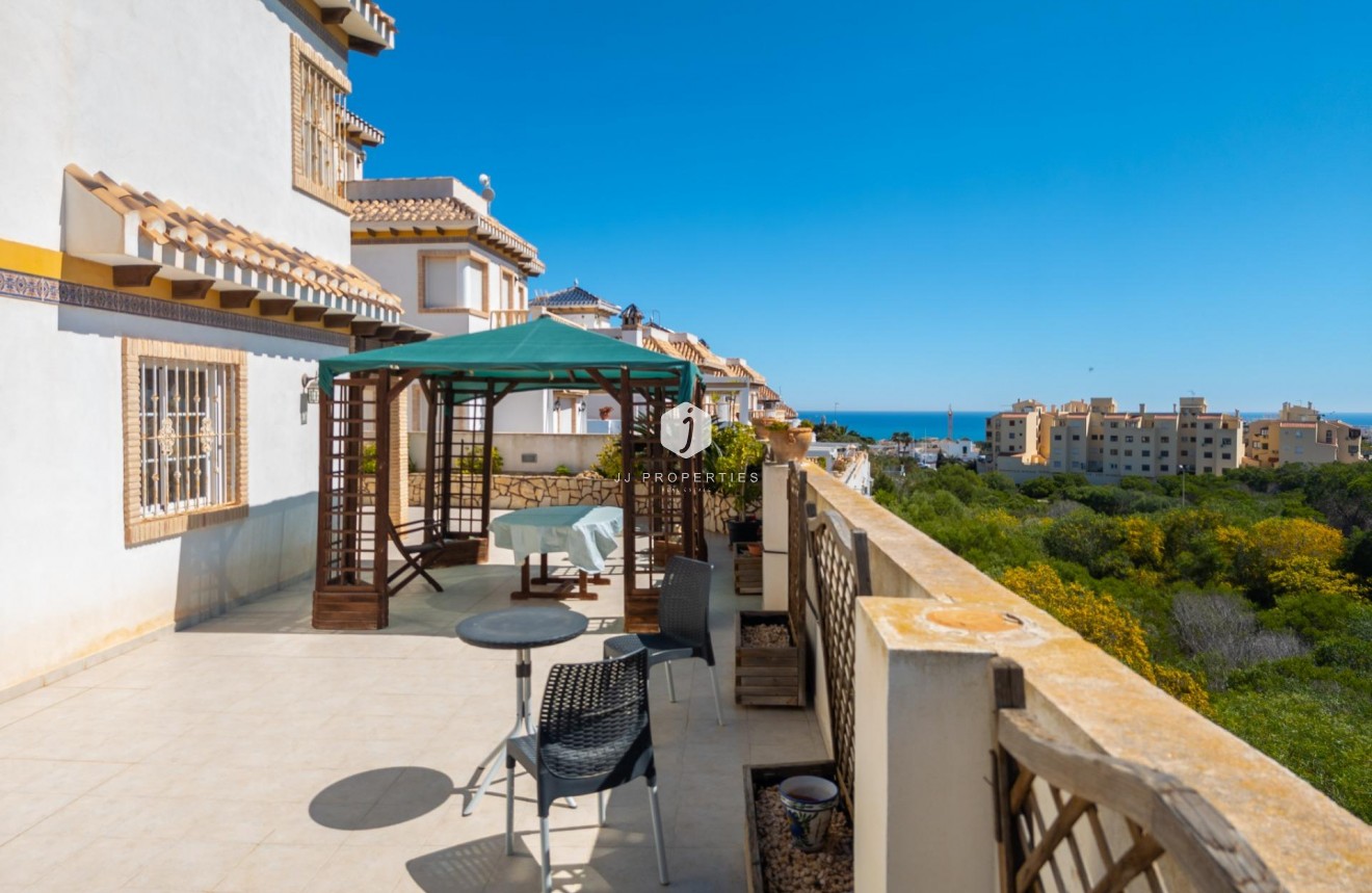 Z drugiej ręki - Villa -
Torrevieja - La Mata