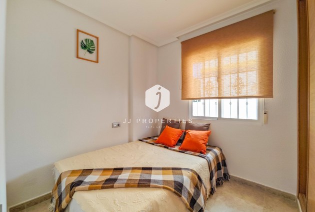 Z drugiej ręki - Villa -
Torrevieja - La Mata