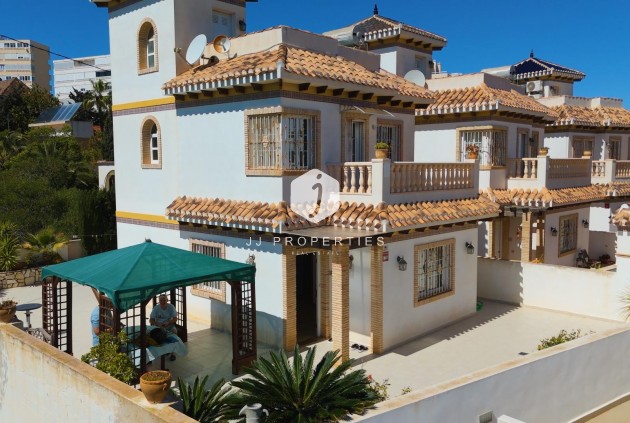 Z drugiej ręki - Villa -
Torrevieja - La Mata