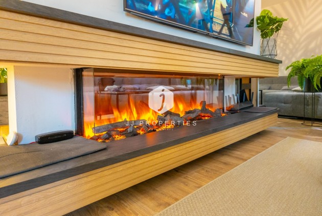 Z drugiej ręki - Villa -
Torrevieja - El chaparral