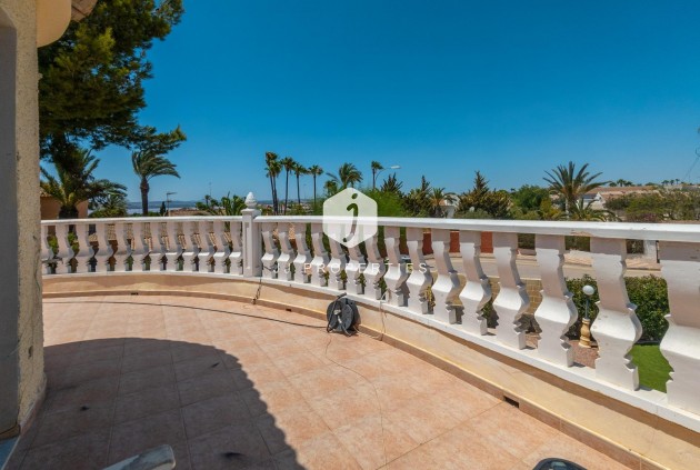 Z drugiej ręki - Villa -
Torrevieja - El chaparral