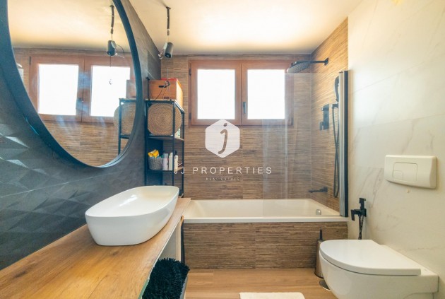 Z drugiej ręki - Villa -
Torrevieja - El chaparral