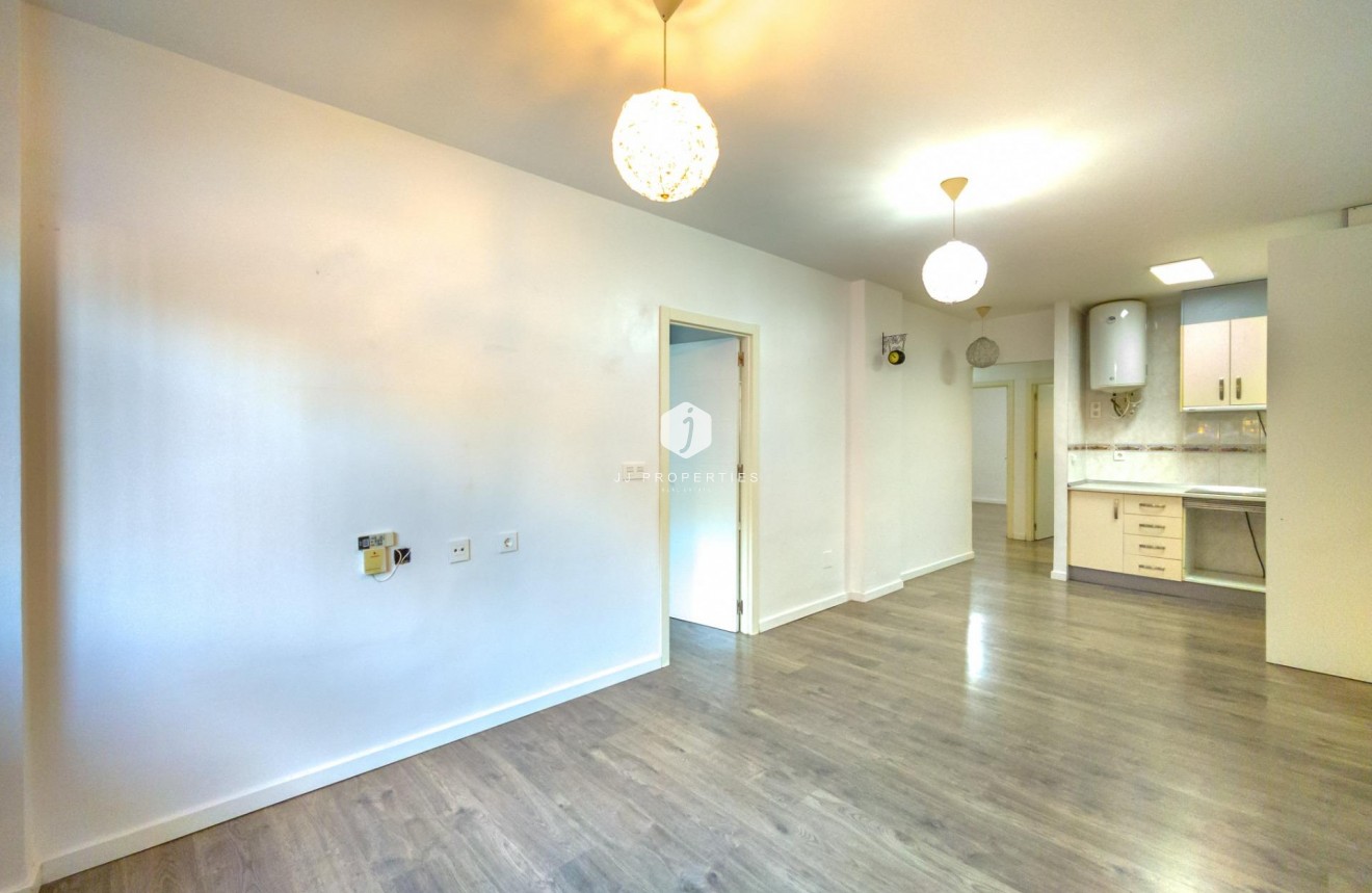 Resale - Apartment / flat -
Torrevieja