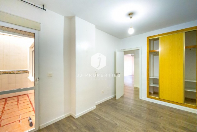 Resale - Apartment / flat -
Torrevieja