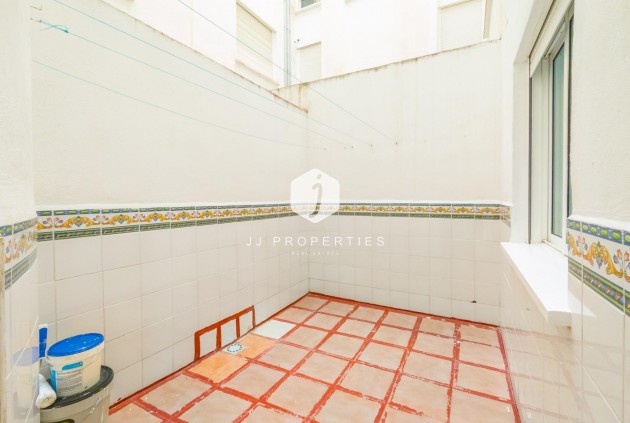 Resale - Apartment / flat -
Torrevieja